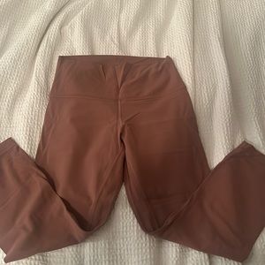 Lululemon Align leggings 21" size 6